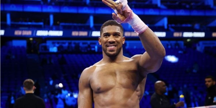 Anthony Joshua scored a unanimous decision victory over Jermaine Franklin but failed to make a statement.