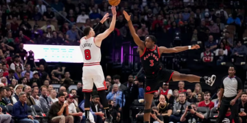 bull beats raptors