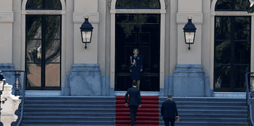 Dutch coalition government falls apart