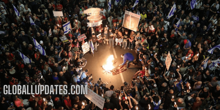 Tens of thousands of Israelis rally in Tel Aviv demanding Gaza hostage deal