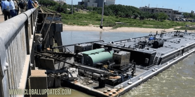 Barge Collision Causes Oil Spill in Galveston